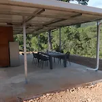 Robinson Olive Tree Huts * Čara