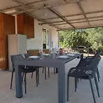 Ferienhaus Robinson Olive Tree Huts *