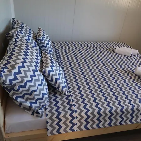 Holiday home Robinson Olive Tree Huts Cara