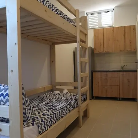 펜션 Robinson Olive Tree Huts Čara