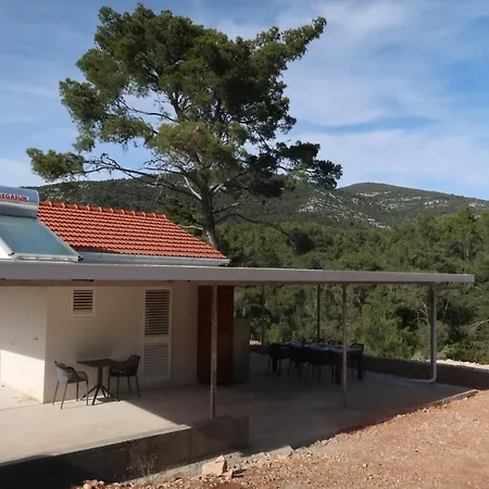 Prázdninový dům Robinson Olive Tree Huts Čara