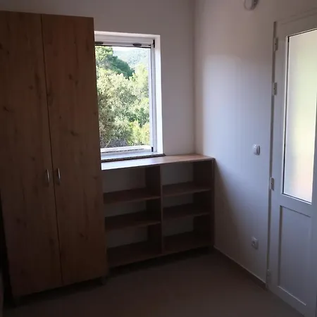 Robinson Olive Tree Huts Holiday home